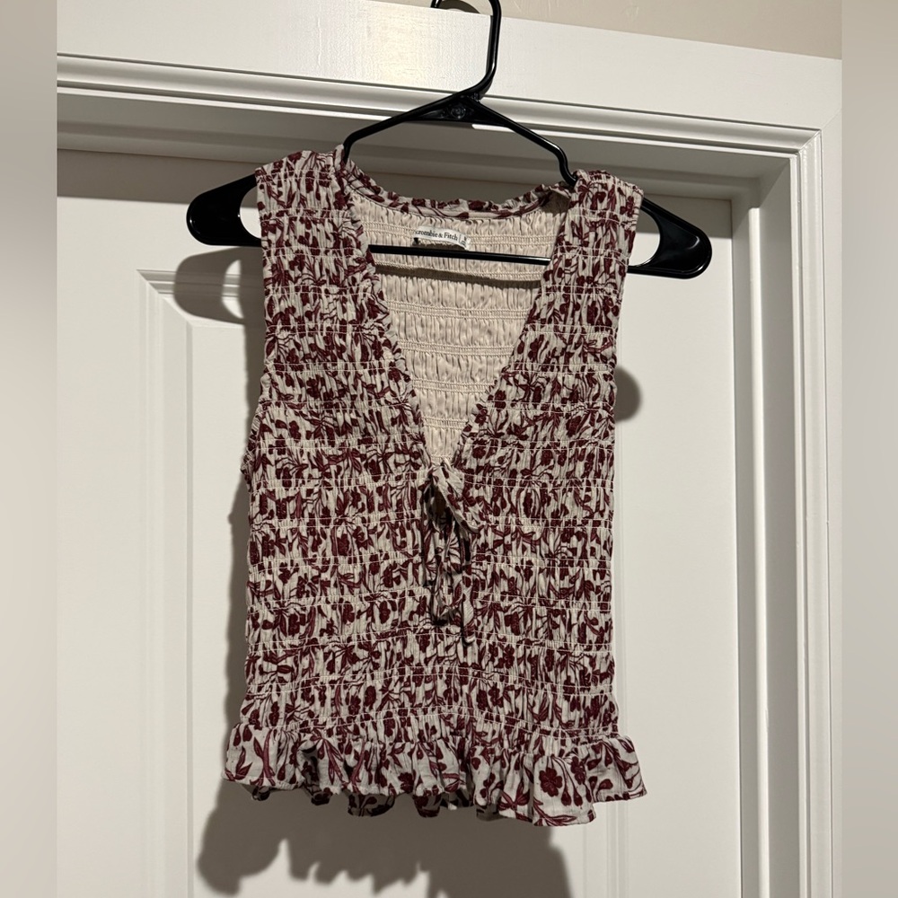 Abercrombie & Fitch Crinkle Textured Tank Size M